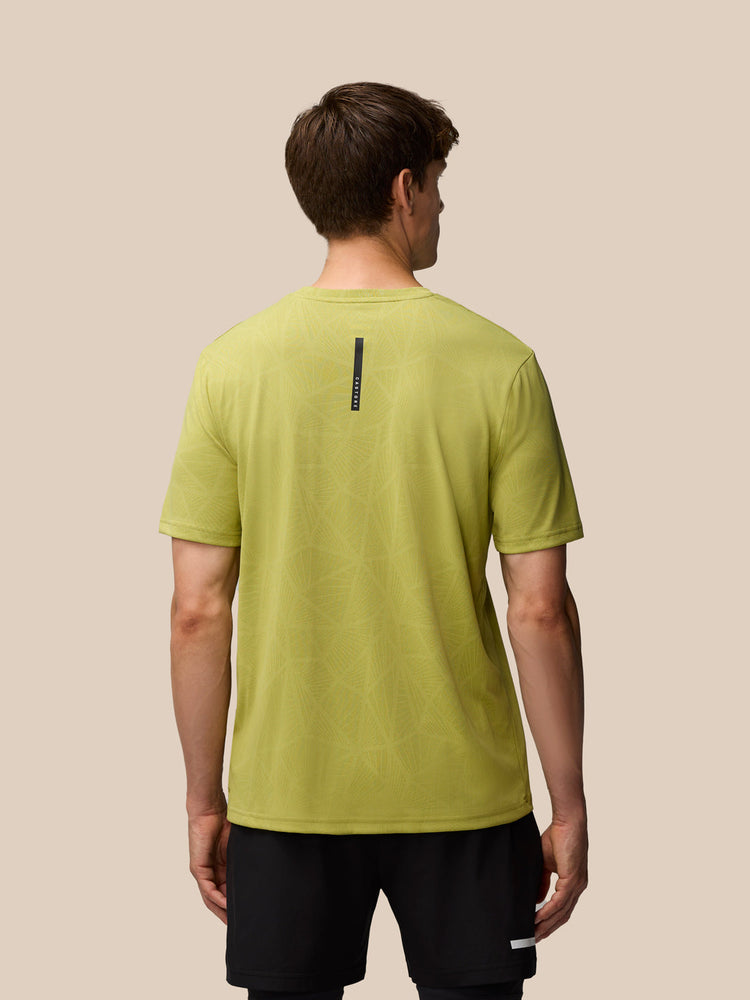 Flow Training Engineered Gewebtes T-Shirt – Senf