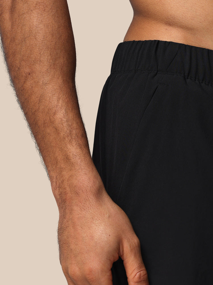 Herren Apex 2-in-1 Gewebte Shorts -Schwarz