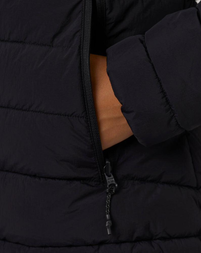 Langärmlige, verstaubare Quilt-Kapuzenjacke für Damen – Schwarz
